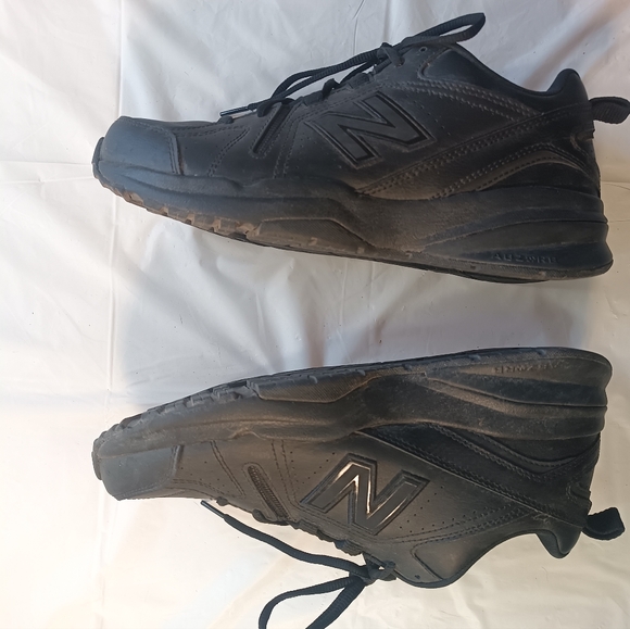 New Balance Black Tennis Shoes - Picture 3 of 5